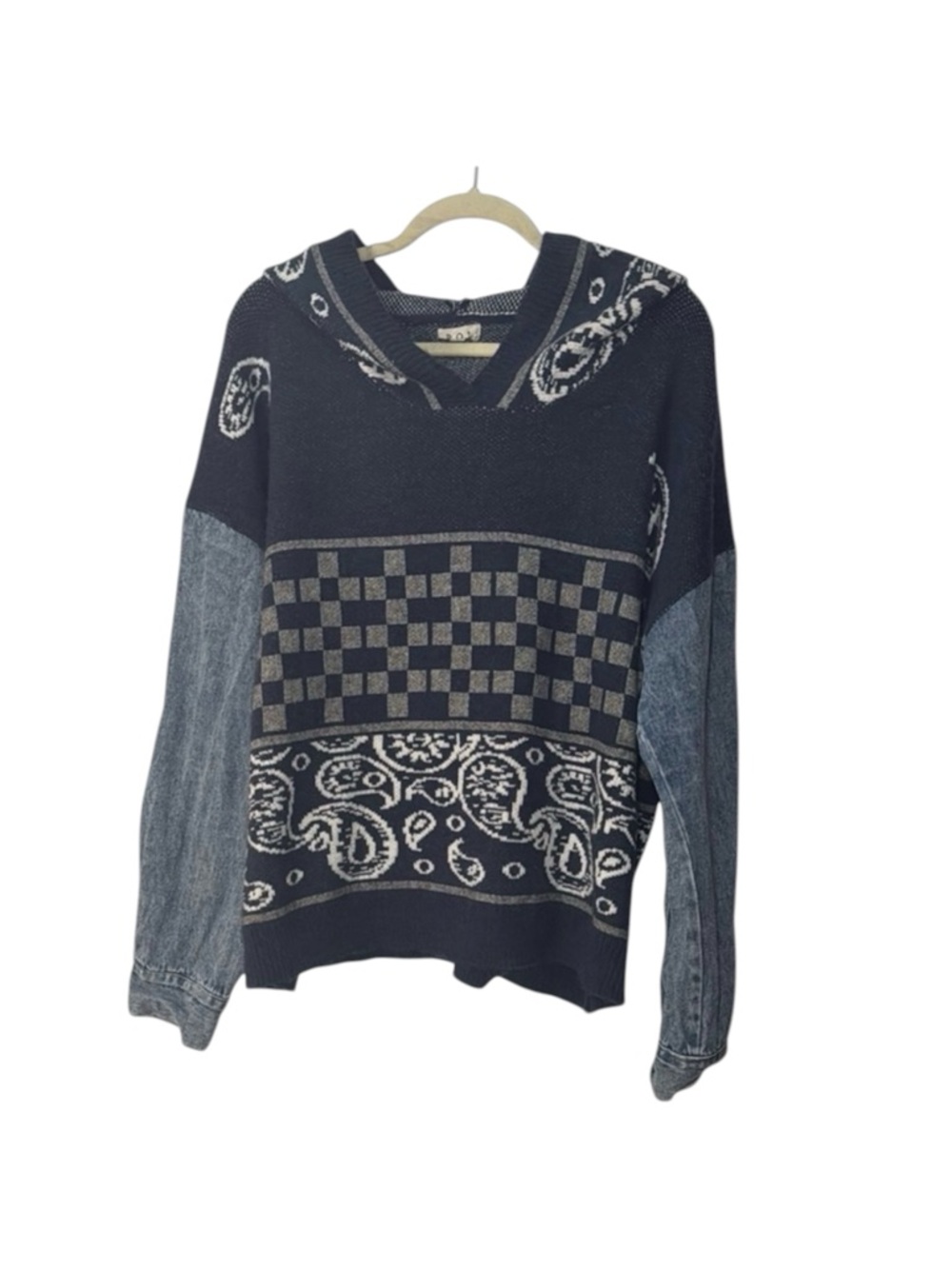 POL Navy and Gray Patterned Sweater with a Hood Size M